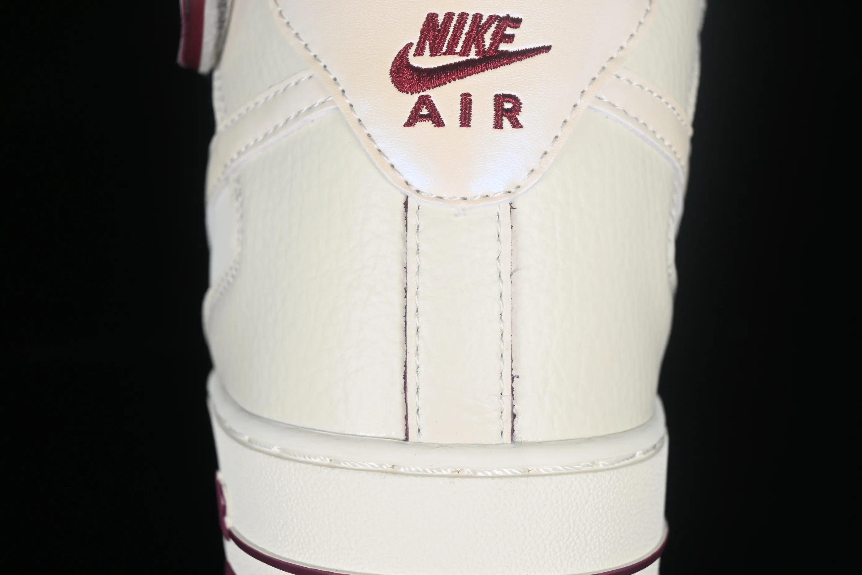 All categories Nk Air Force 1 Air Force series Nk Air Force 1 Mid Air Force mid-top Nk Air Force 1'07 Mid burgundy pearlescent small hook Air Force One mid-top casual sneakers SG2356-803